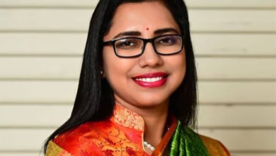 Diputy Collector Nisha Bangre : निशा का दावा: आरएसएस-भाजपा के लोगों ने पार्टी में आने का निमंत्रण दिया