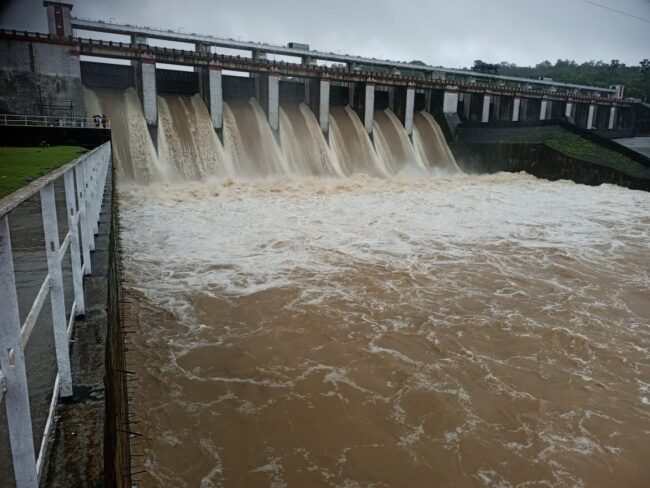 Rain In Betul : सतपुड़ा के पहाड़ी क्षेत्रों में हुई बादल फटने जैसी बारिश, जन जीवन हुआ प्रभावित
