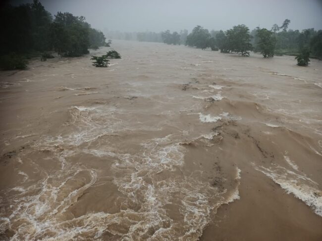 Rain In Betul : सतपुड़ा के पहाड़ी क्षेत्रों में हुई बादल फटने जैसी बारिश, जन जीवन हुआ प्रभावित