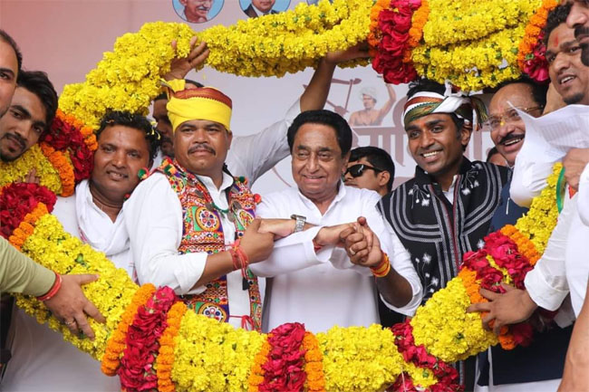 Betul Congress News: कमलनाथ की रामू को हाईवोल्टेज तवज्जो, आदिवासी स्वाभिमान यात्रा के समापन पर झाबुआ में खुले मंच से की तारीफ, जिले की कांग्रेस राजनीति में मिल रहे नए संकेत