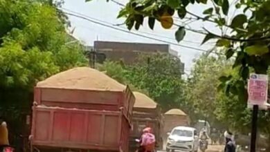 Betul Samachar : सडक़ों पर दौड़ रहे ट्रैक्टर-ट्रालियों में न रिफ्लेक्टर लगे और न रेडियम पट्टी