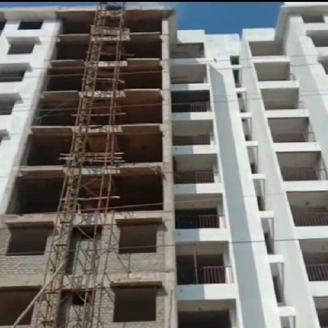 Betul News : बिना अनुमति और मानचित्र के करा रहे भवन निर्माण