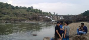 Airforce Soldier Rescue: एयरफोर्स के 2 सोल्जर ताप्ती पारसडोह नदी में लापता, एसडीआरएफ-एयरफोर्स की टीम ने रेस्क्यू ऑपरेशन शुरू किया।‌