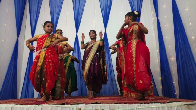 Betul News : गणेशोत्सव का अनूठा रंग: मृत सदस्य की बेटी के नाम की बचत की राशि