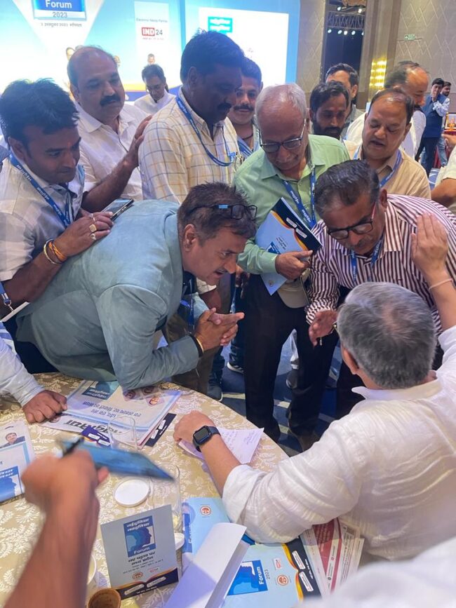 Vande Bharat Express : इंदौर-भोपाल वंदेभारत ट्रेन की बढ़ गई डिमांड! नागपुर तक चलाने की उठी मांग