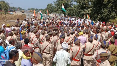 Betul-Bhopal Highway jam : मांझी सरकार ने किया हाईवे पर किया चक्काजाम, हाईवे पर वाहनों की लगी लंबी कतार
