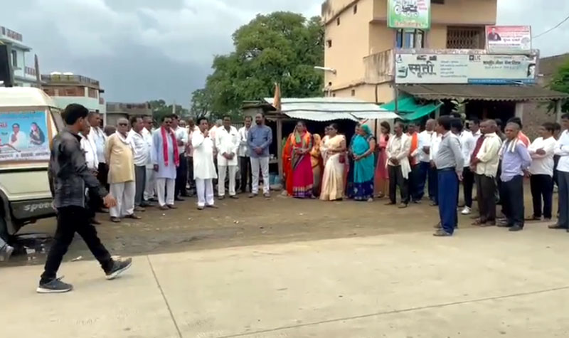 Multai Vidhansabha Election : कल तक भाजपा नेताओं को बता रहे थे गुंडे, आज पार्टी के प्रति निष्ठावान, मुलताईं भाजपा प्रत्याशी चंद्रशेखर के खिलाफ उखड़ रहे गढ़े मुर्दे