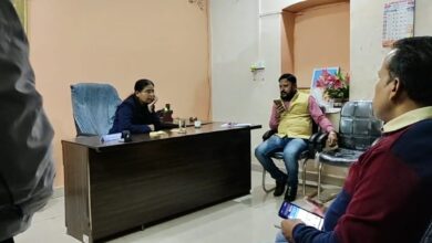 Betul News : नकली शिक्षा अधिकारी बनकर पहुंची महिला ने खूब जमाई धौंस