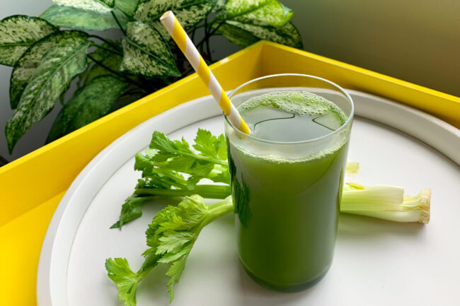 Celery Juice Benefits: सेलेरी जूस पीने से सेहत को मिलते है जबरदस्‍त फायदे, इम्‍युनिटी बढ़ेगी और बीमरीयां होगी दूर