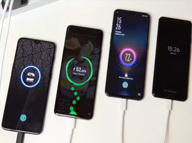 Battery Charging Tips : सालों साल चलेगी स्मार्टफोन की बैटरी, अगर आपको भी पता होगा चार्जिंग का 40-80 Rule