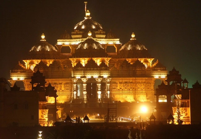 Ayodhya Ram Mandir : रामलला की प्राण प्रतिष्ठा से पहले PM मोदी ने शुरु किया 11 दिन का विशेष अनुष्ठान, यम नियम का करेंगे पालन