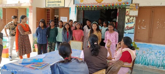 Betul Ki Taza Khabar : रजाई के बिल लगाए और कर दिए पुराने कंबल वितरित