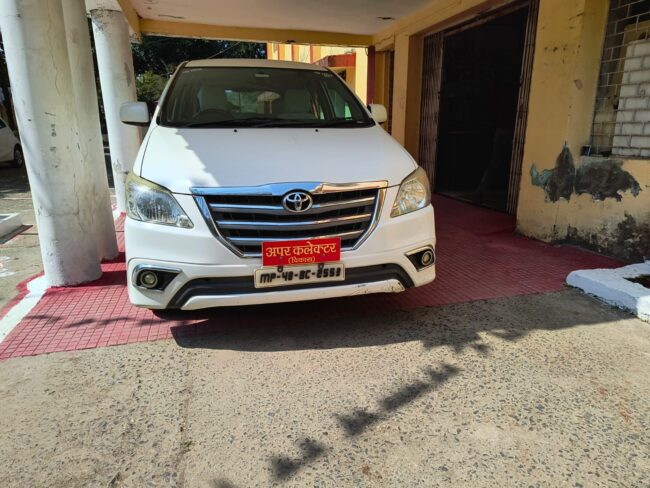 Betul Samachar : कानून का डंडा दिखाने वालों के वाहनों में नहीं है हाई सिक्योरिटी प्लेट