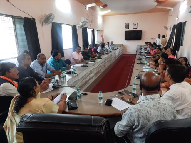 Betul News Today : निर्माण कार्यों पर भेदभाव पर कांग्रेसी पार्षदों का नपा के सम्मेलन में हंगामा