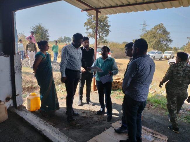 Betul Harda News: हरदा में भीषण आगजनी के बाद पटाखा गोडाउन पहुंचे कलेक्टर, एसपी, जांचा स्टॉक, कमी मिलने पर अधिकरियो को दिए कार्यवाही के निर्देश