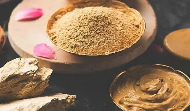 Skin Care For Makki Ka Atta: मक्के के आटे में छुपा है ब्यूटी सीक्रेट, टैनिंग होगी दूर, मिलेगा पार्लर जैसा ग्लो