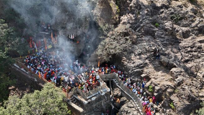 Betul Mahashivratri News: जिले में शिवरात्रि की धूम, भोपाली में 60 हजार श्रध्दालुओं ने मत्था टेका, मेले का विहंगम दृश्य कैसे कैद हुआ देखें वीडियो में....