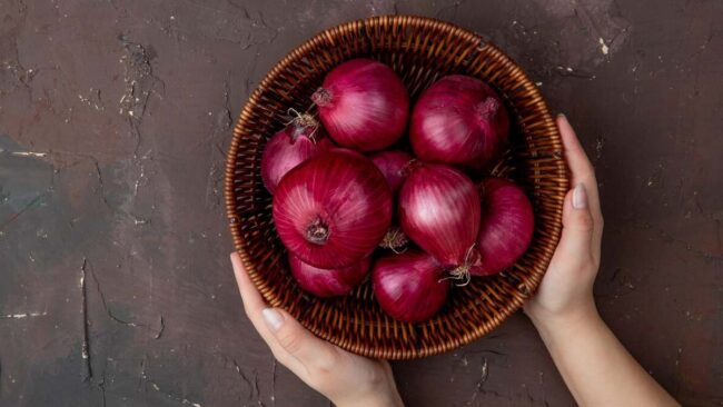 Beauty Tips For Home Remedies: चेहरे की झाइयां छीन रही हैं आपकी खूबसूरती तो अपनाएं ये घरेलू नुस्खे, दाग-धब्बे भी होगे दूर