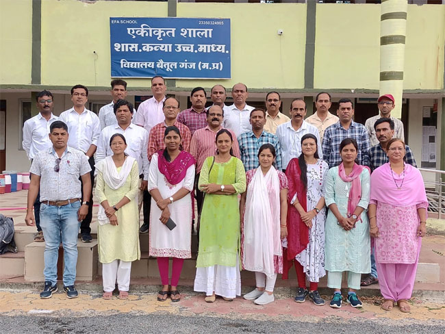 Betul News : जेईई और नीट में इतिहास रचने को तैयार 210 निर्धन छात्र छात्राएं