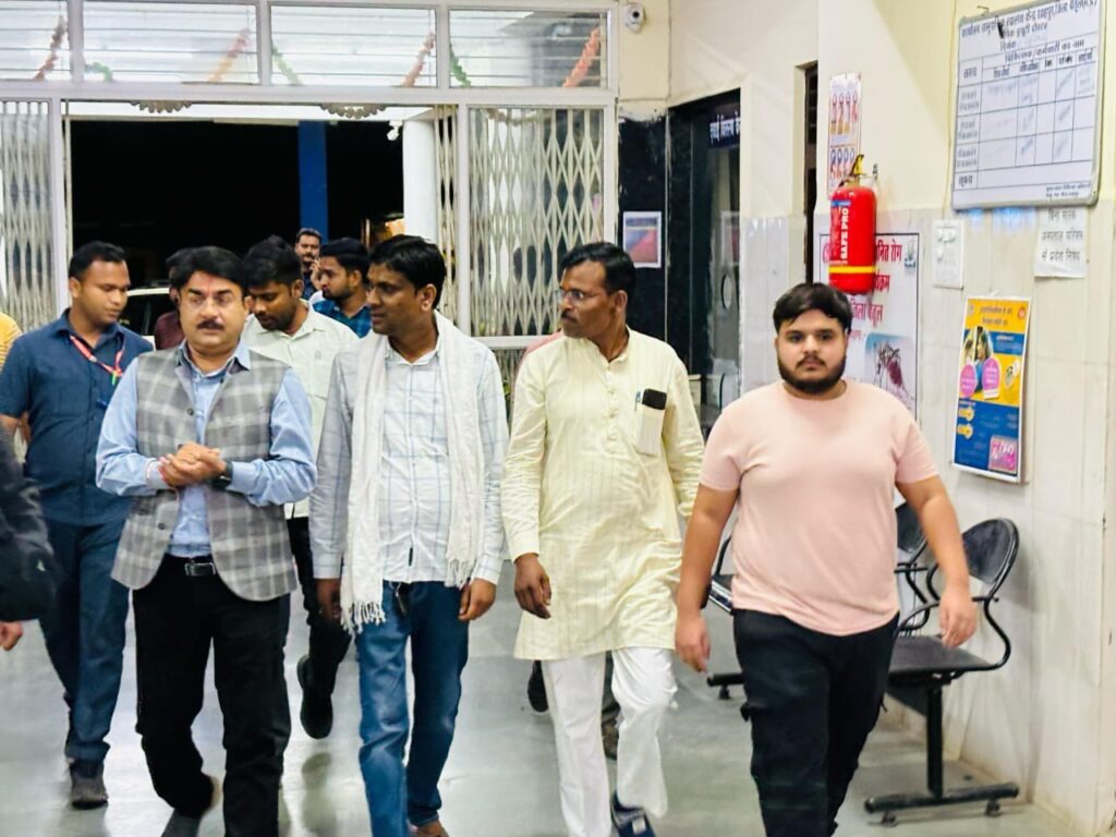 Betul News: आचार संहिता में स्वास्थ्य मंत्री ने किया अस्पताल का निरीक्षण