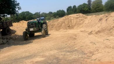 Betul News: शहर के बाद गांवों में बिना अनुमति डंप हो रही रेत