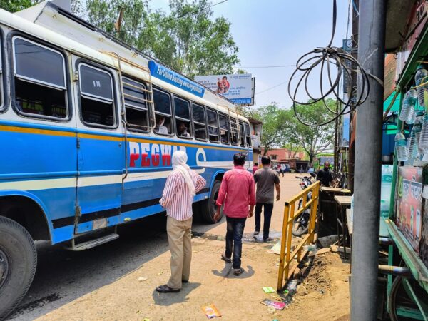 Betul News: बस स्टैण्ड पर एजेंटों की दबंगई, मनमर्जी से गाड़ी खड़े कर बैठाते है सवारी