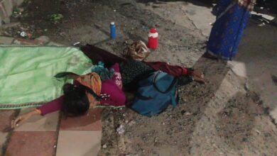 Betul News: जिला अस्पताल में मानवता फिर शर्मसार, सड़क पर तड़पते रहे प्रसूता और शिशु