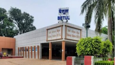 Betul Ki Khabar: अमृत भारत स्टेशन में प्राप्त राशि को पलीता लगा रहे अधिकारी