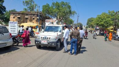 Betul Samachar: पोल शिफ्टिंग के काम में ठेकेदारों का पेंच