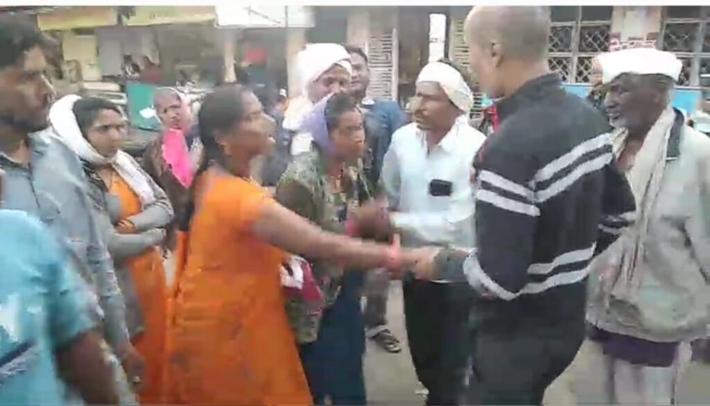 Betul Ki Khabar: करोड़ों की जमीन कौड़ियों के दाम खरीदने पर बवाल