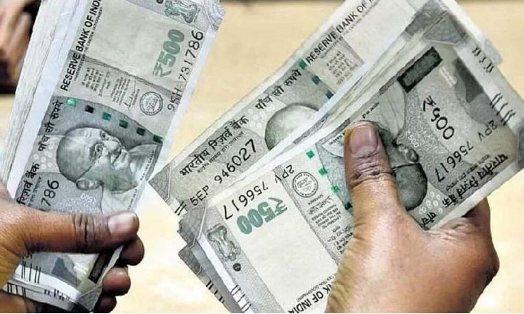 DA Hike 2025: कर्मचारियों के लिए अच्छी खबर, जल्द बढ़ेगा महंगाई भत्ता, जानें कितनी बढ़ेगी सैलरी