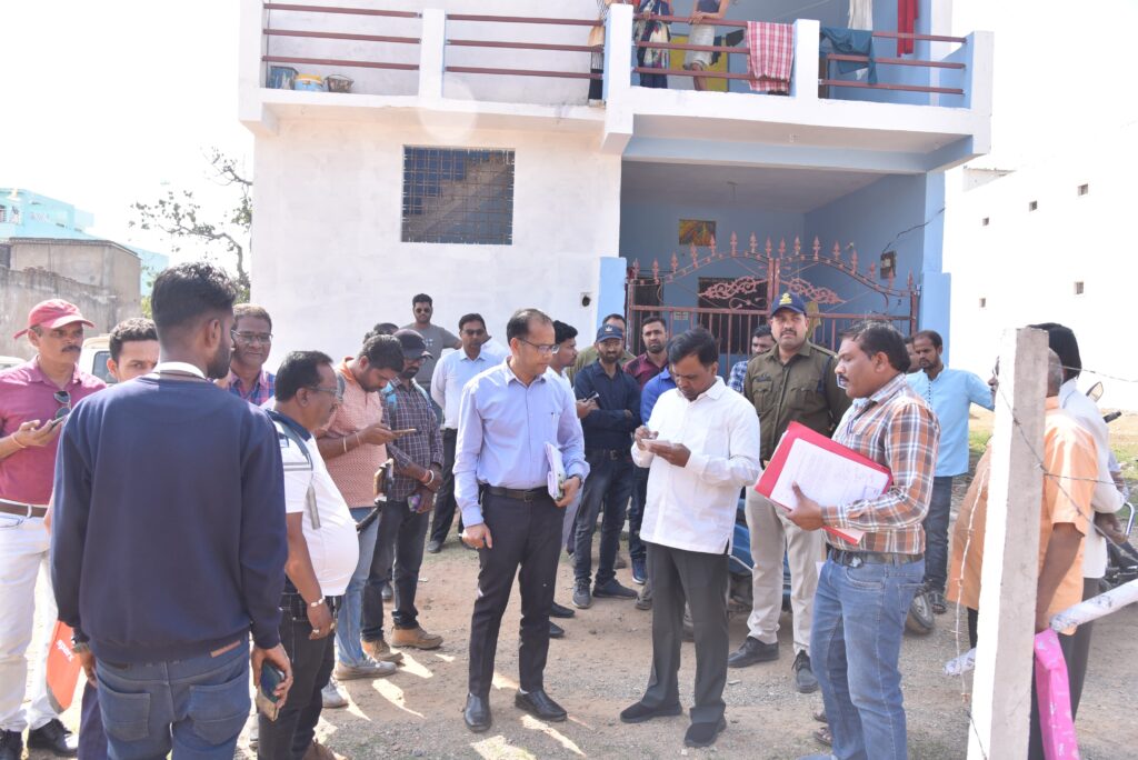 Betul News: भूमि संबंधी धोखाधड़ी पर कलेक्टर सख्त, खुद मौके पर पहुंचे